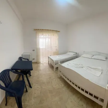 Homestay With Kitchinette And Bathroom Durres